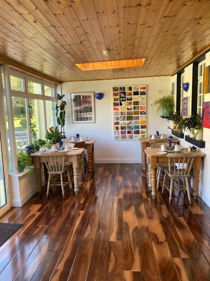 Quay Lodge Уестпорт Екстериор снимка